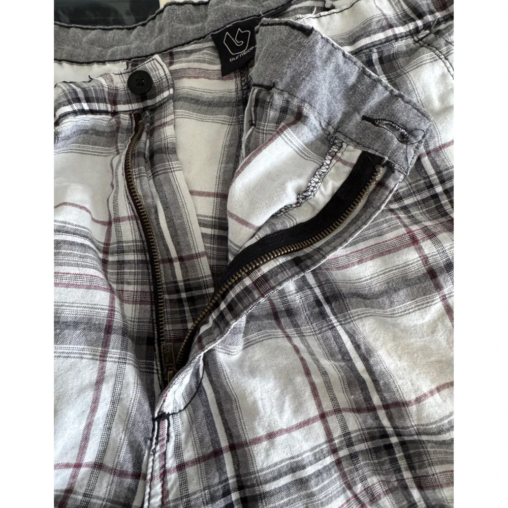 BURNSIDE Men's Plaid Cargo Multi Pockets Casual White Black Red Shorts-Size 48